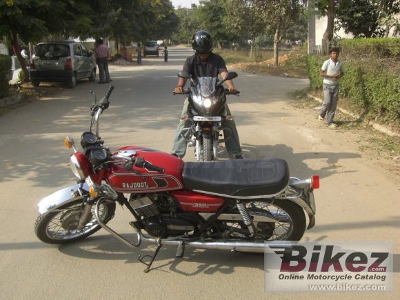 1986 Yamaha RD 350 photo